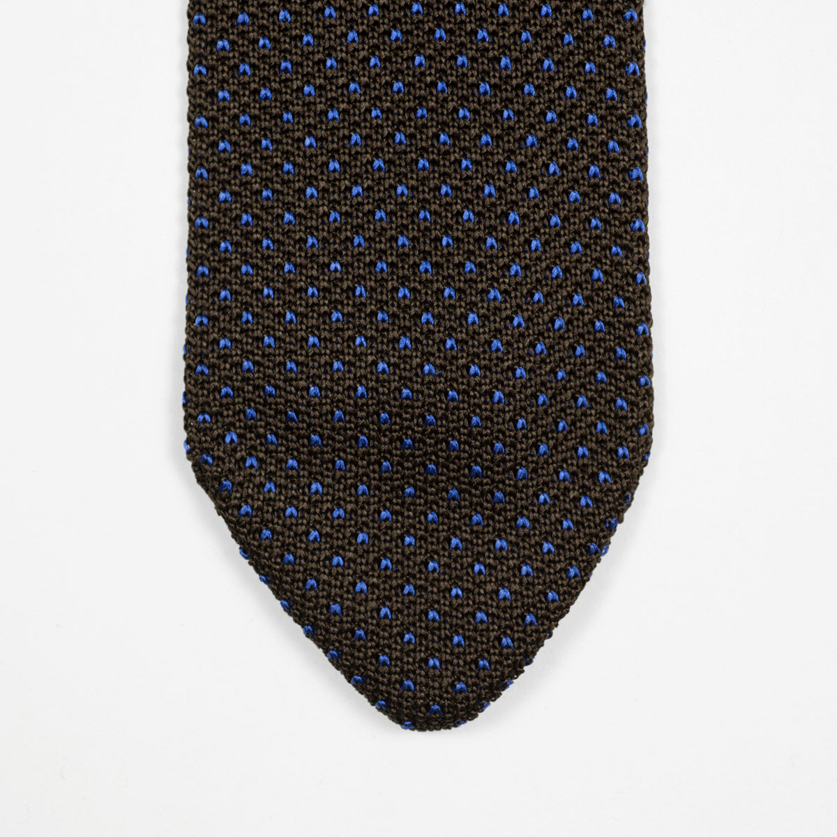 Brown pointed bottom silk knit tie, navy birdseye