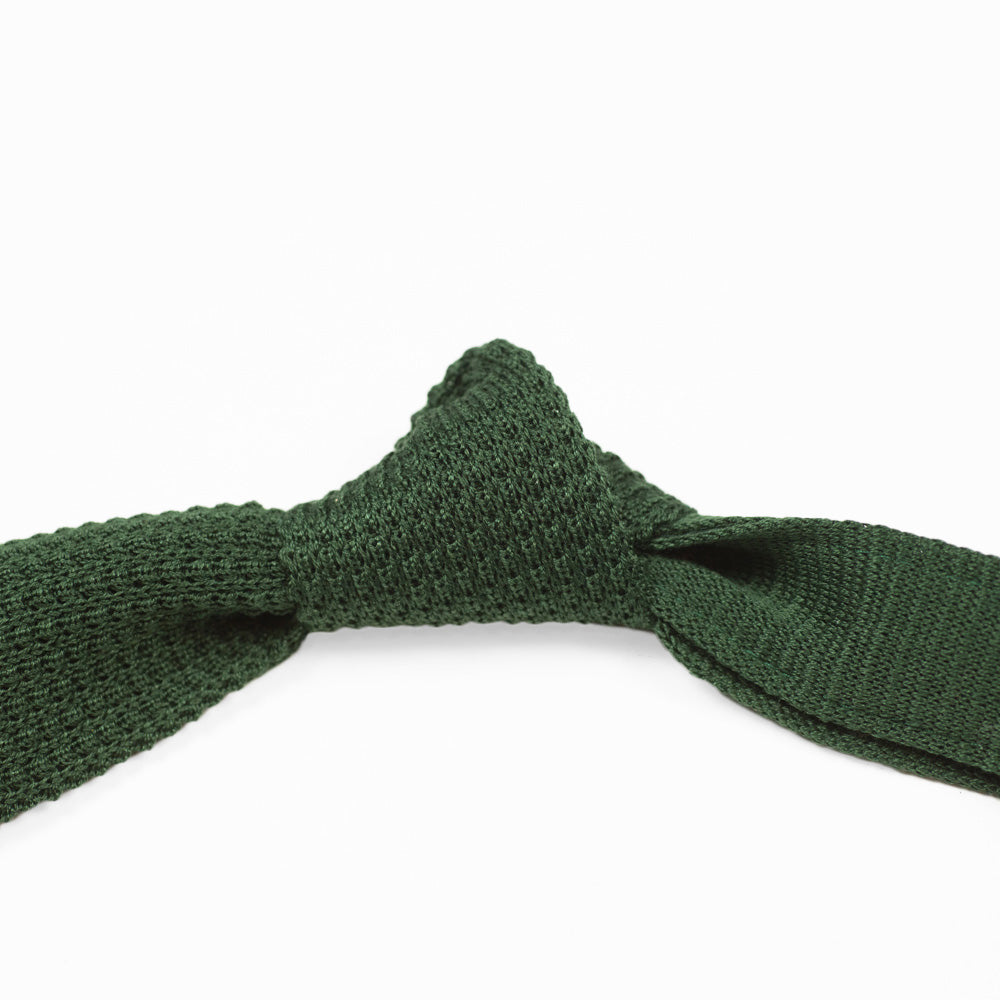 Green square bottom cotton knit tie