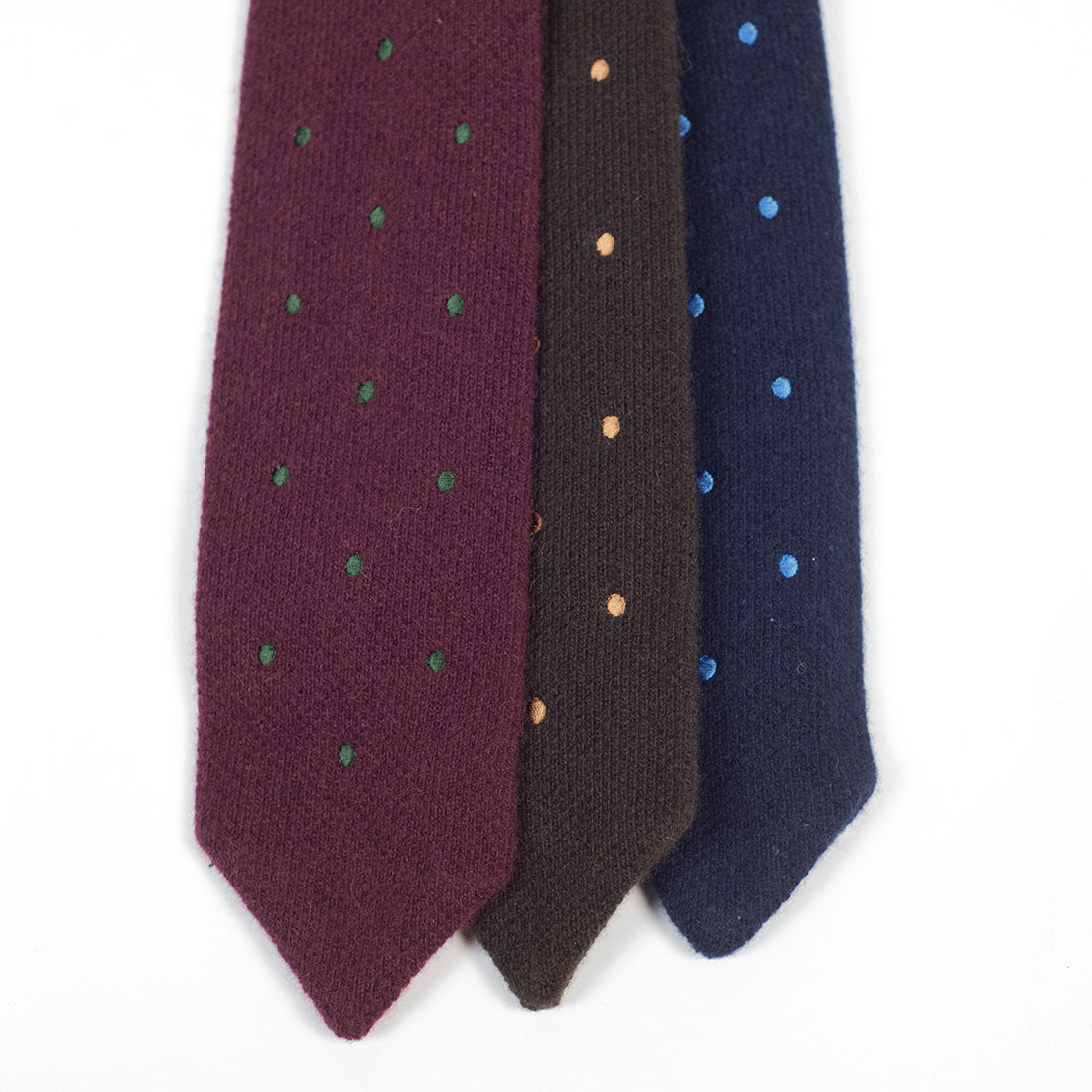 Brown wool & cashmere knit tie, orange dots