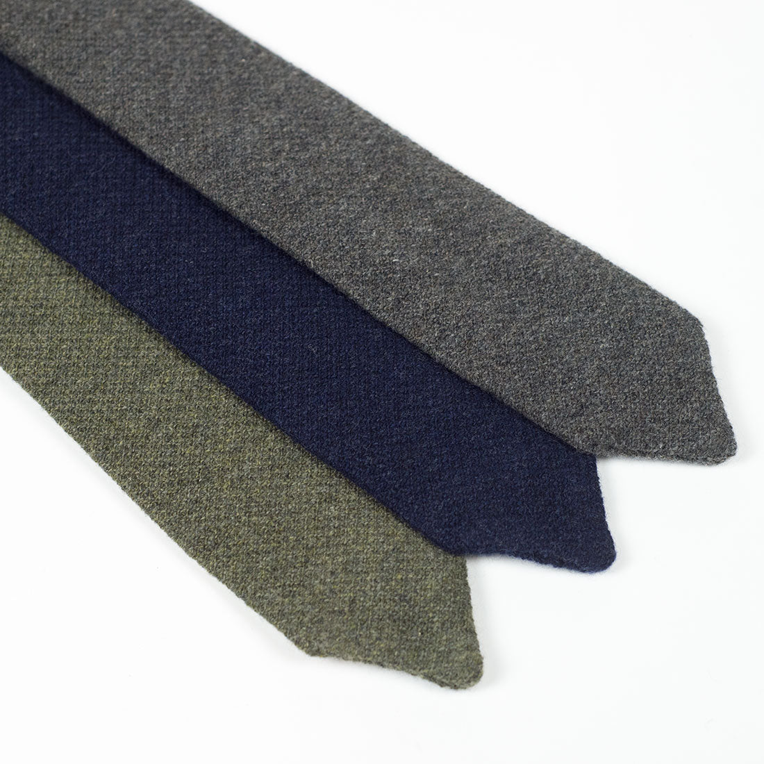 Forest green wool & cashmere pointed knit tie