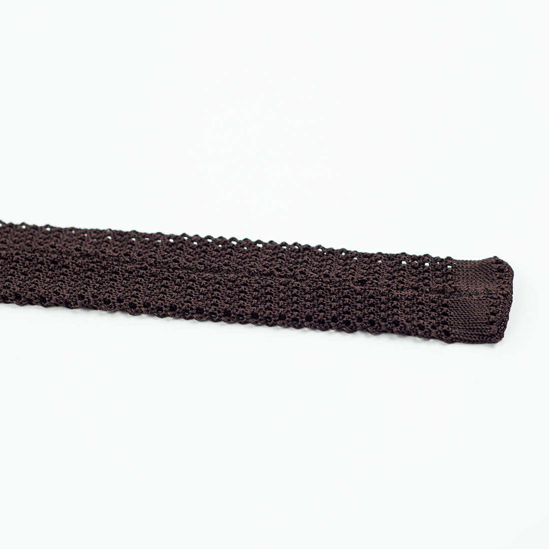 Chocolate brown pointed bottom crunchy silk knit tie