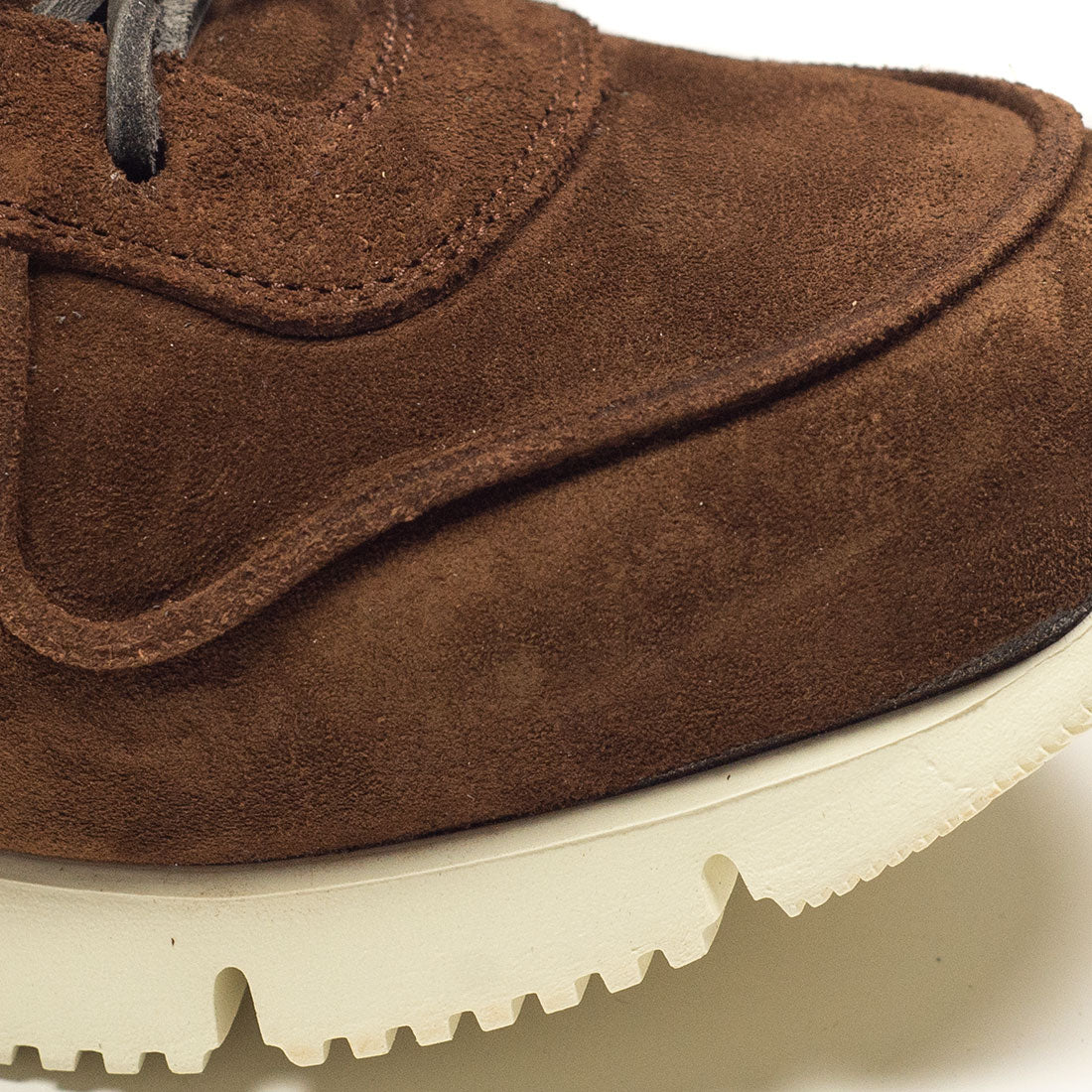 Carrera sneaker in snuff brown suede