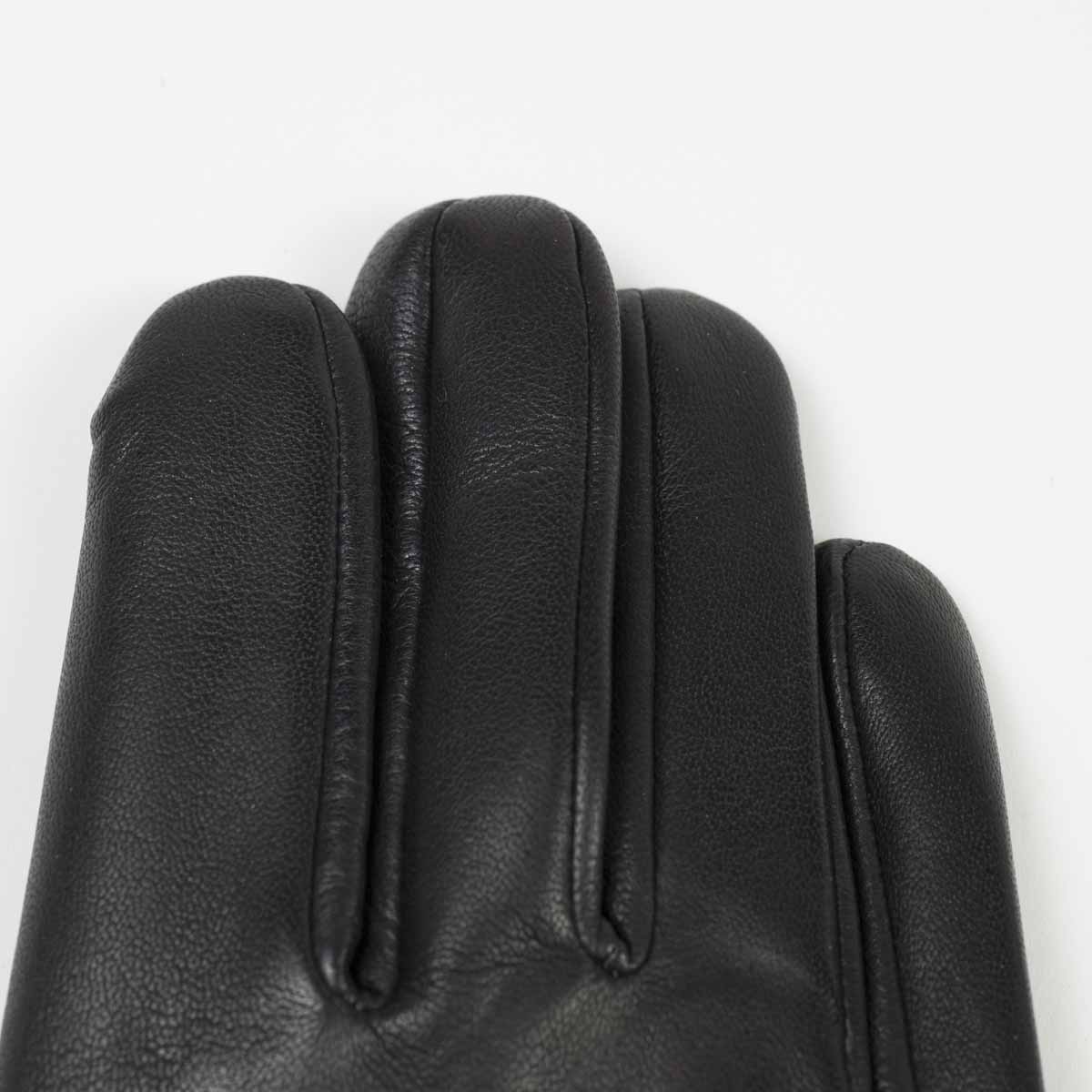 Black inseam-stitched hairsheep gloves