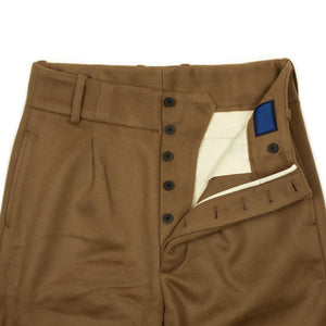 Single tuck trousers in camel color wool