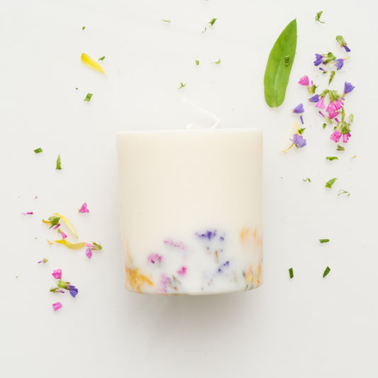 Juniper & limonium candle in a glass votive with wooden wicks – the MUNIO