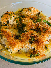 Gericht Hühnchen Involtini mit Spinat und Hähnchenfilets Gesundes und einfaches Gericht zum Kochen Ofengericht Essen Sie Pesto Italien