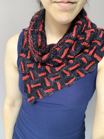 NoBreaks Cowl in Navy and Red