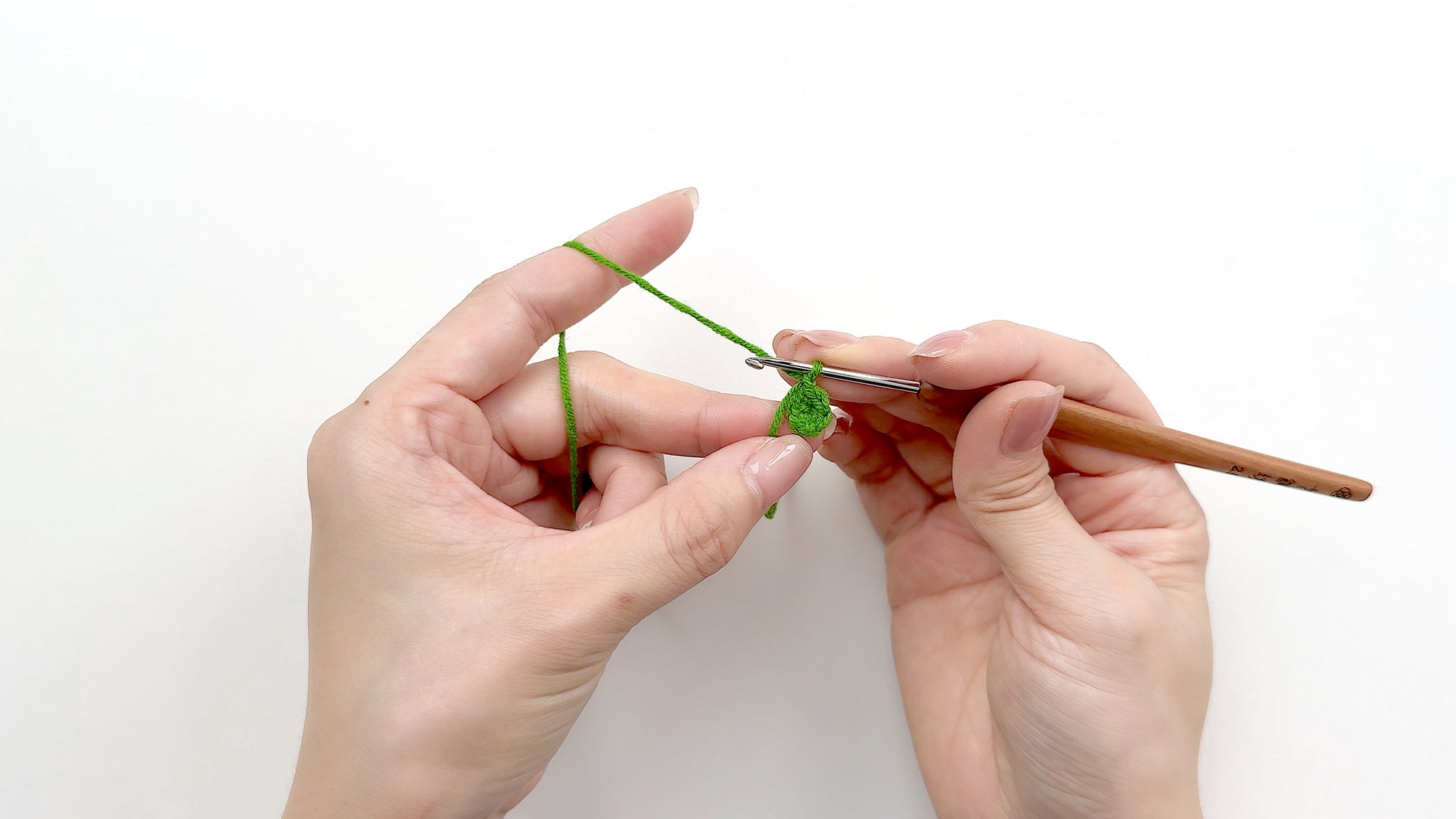 How to Crochet a Flower Bud (Make 2)-R1