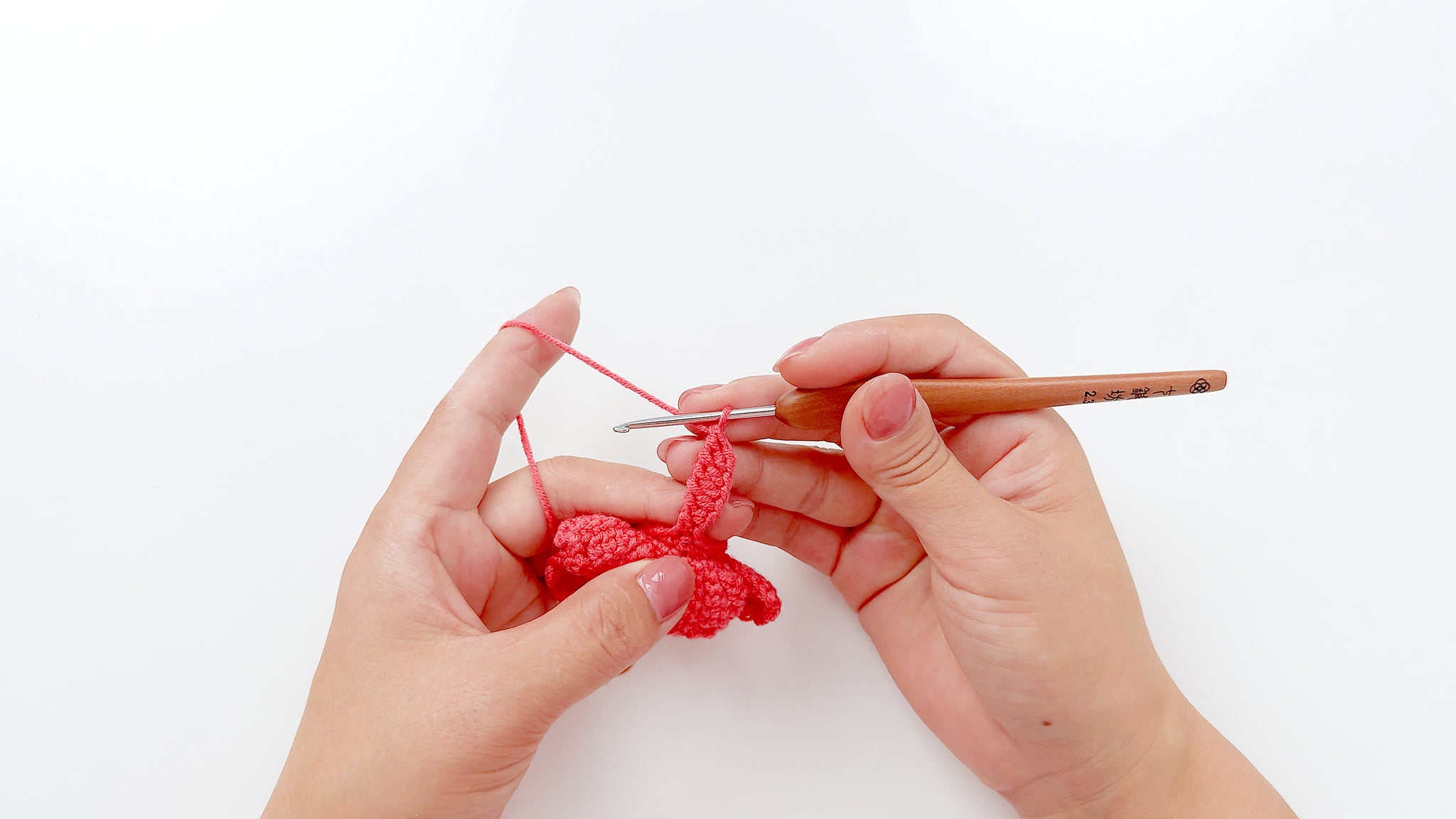 How to Crochet the Second Layer Petals (Make 5)-R3