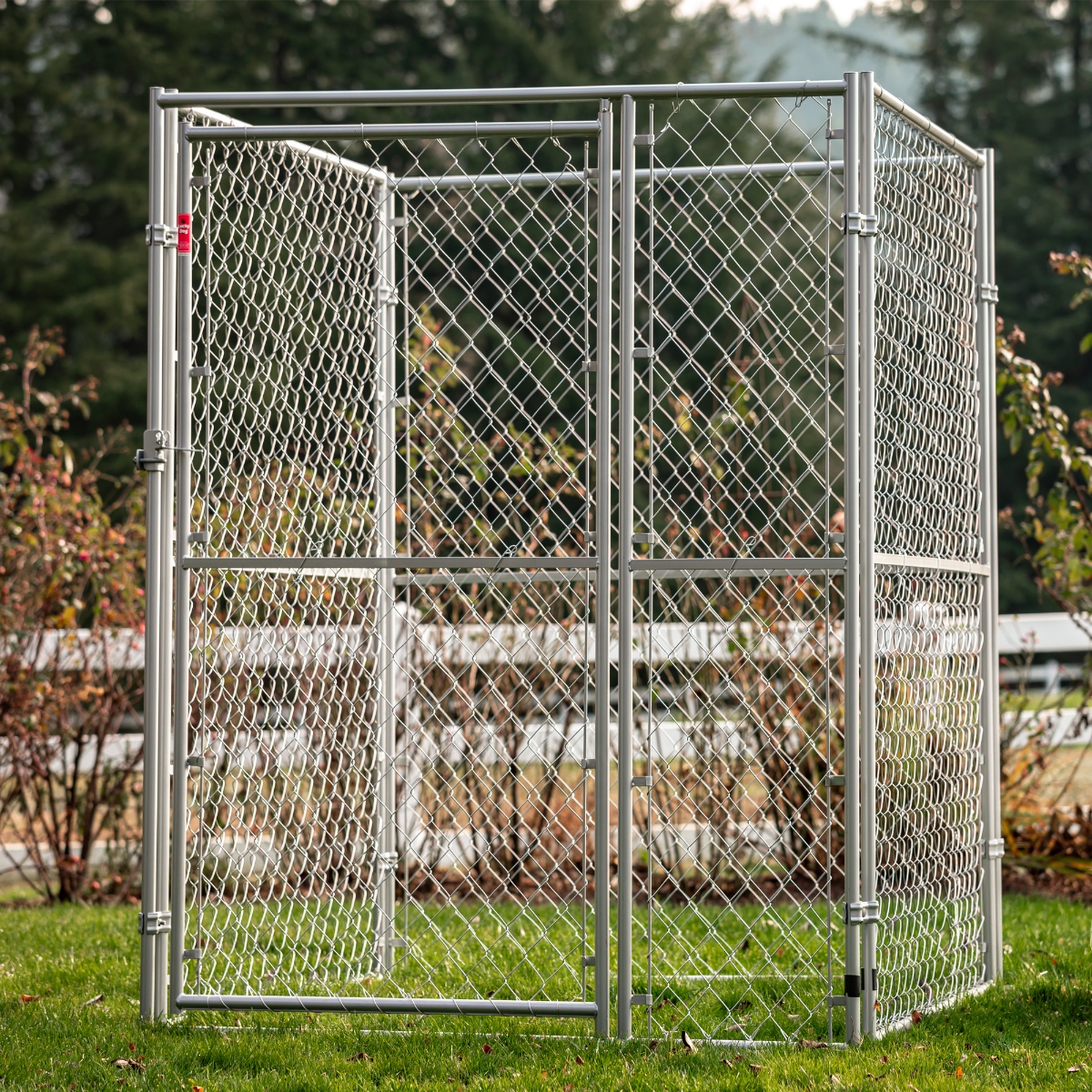 Lucky Dog® 5’W x 5’L x 6’H Modular Chain Link Kennel Kit