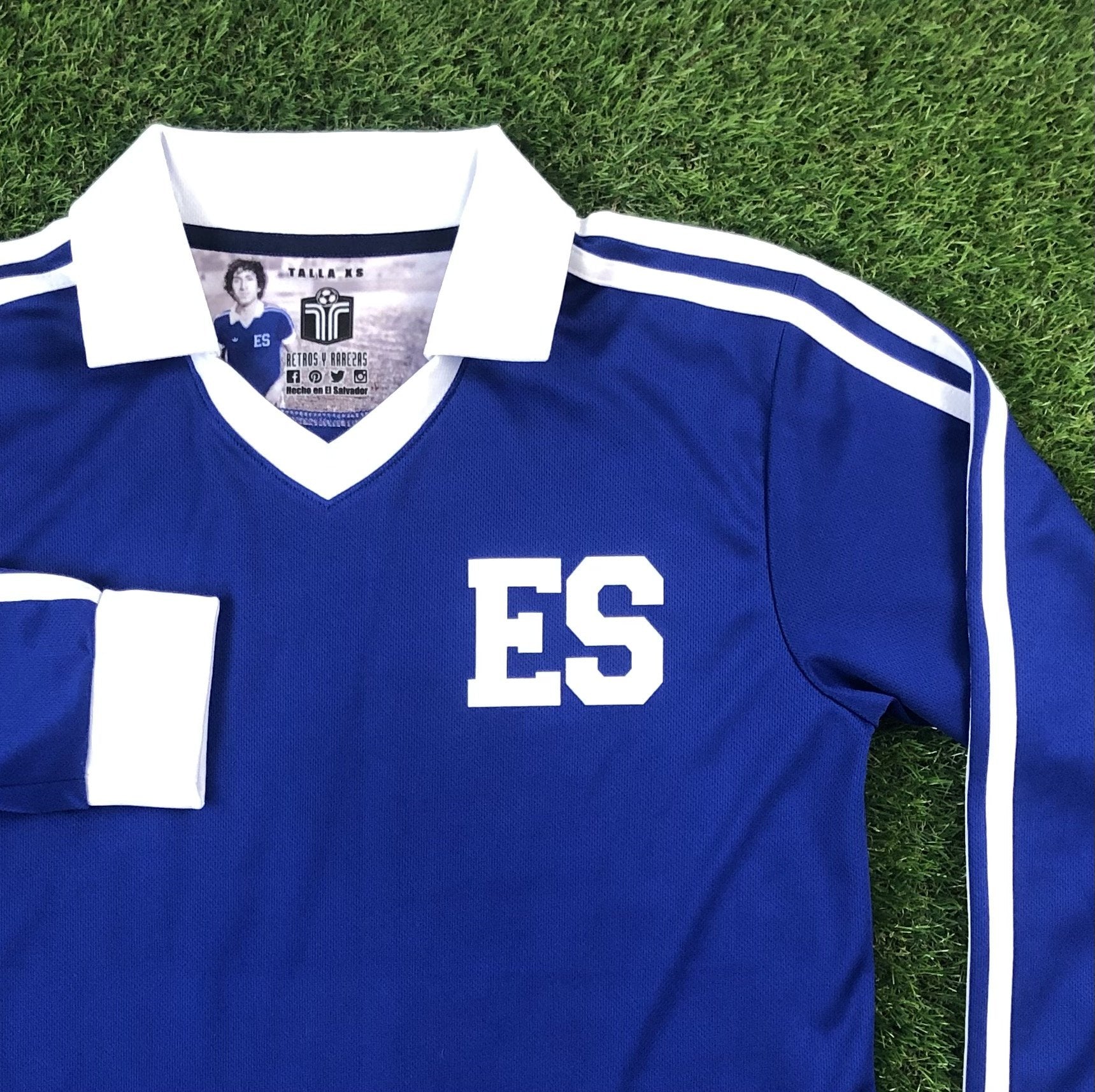 El Salvador Men's Retro Soccer Jersey,WC Spain 82, Mágico #11,Non  BrandedsizeM