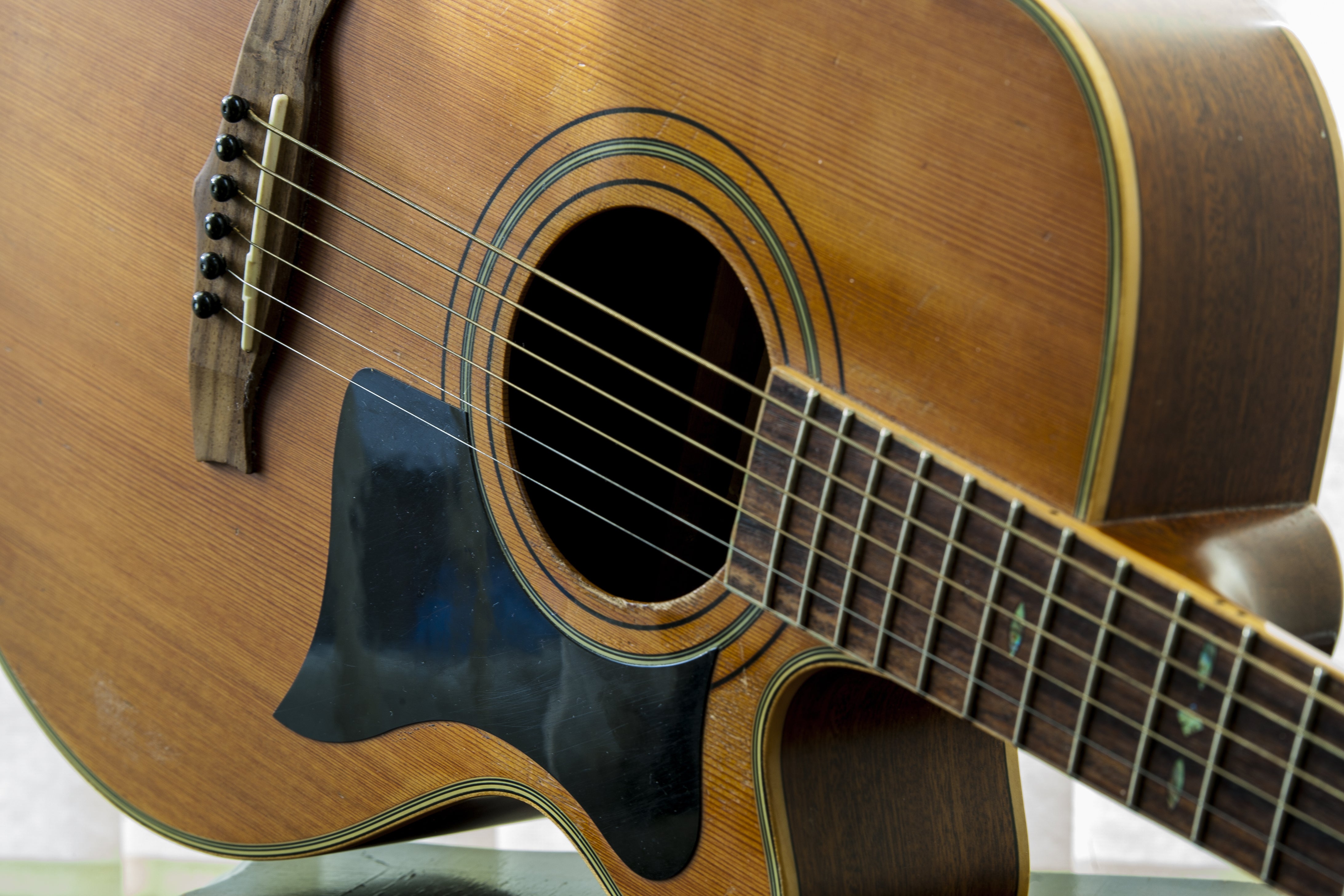 Semi-Acoustic Series – Vintage Guitars