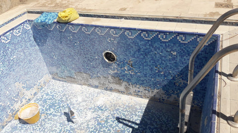 Pool Tile installations and Repairing Old pool tiles