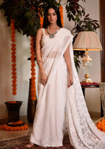 3 Timeless Chikankari Sarees Every Woman Should Own in Her