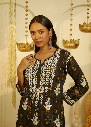 Riyad Chikankari Mulmul Straight Kurta