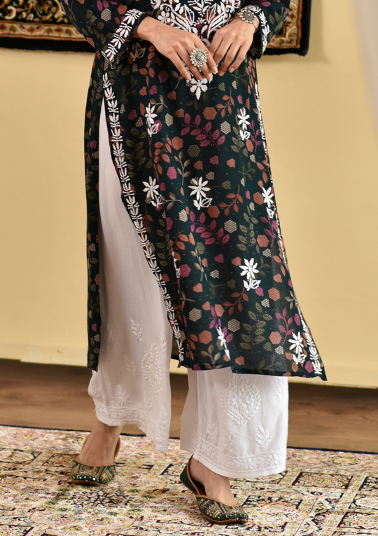  White Chikankari Leggings/Hand Embroidered/Narrow ankle length  cotton pants/LENGTH:37 inches : Handmade Products