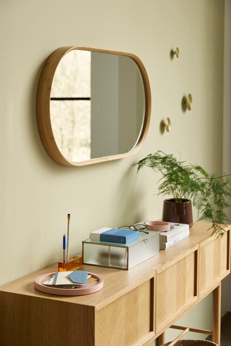 How to decorate the wall of your home mirrors