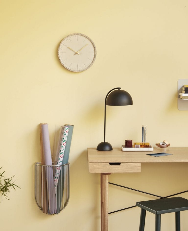 How to decorate the wall of your house clocks