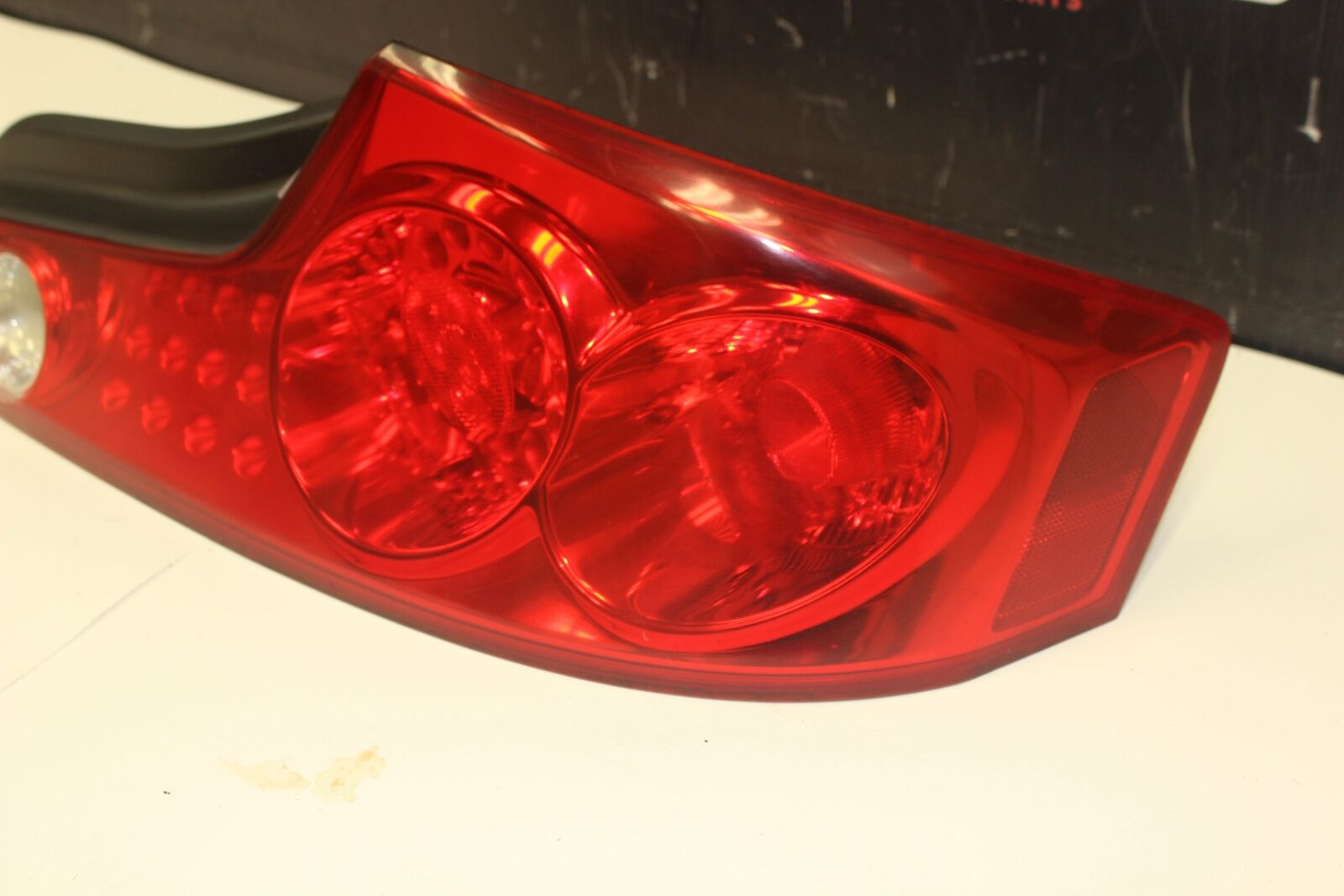 2005-2007 INFINITI G35 COUPE LEFT DRIVER TAIL LIGHT OEM – A