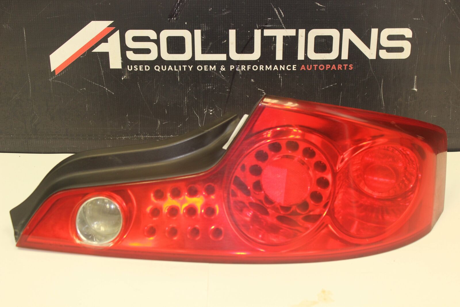 2005-2007 INFINITI G35 COUPE LEFT DRIVER TAIL LIGHT OEM – A