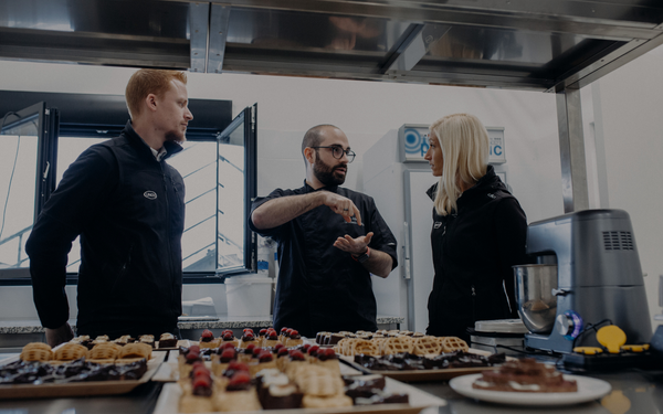 Julien explique la Patisserie Numerique