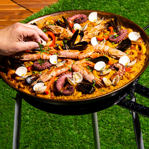 https://cdn.shopify.com/s/files/1/0561/9367/9528/products/PaellawithOctupus_Mussels_andPrawnsonaValencianPaellaBurner_300x300.png?v=1658263406