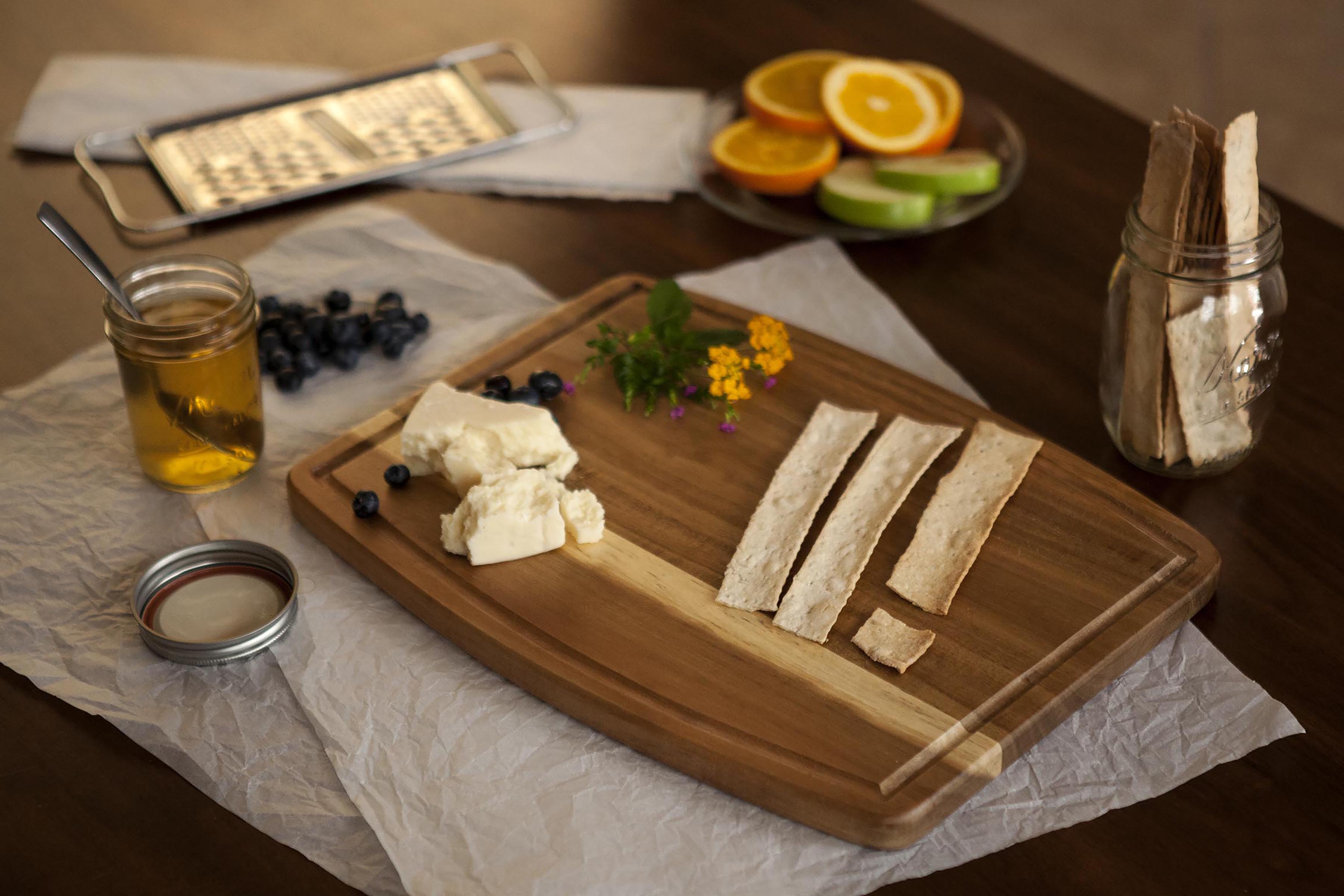 Cornell Big Red - Circo Cheese Cutting Board & Tools Set – PICNIC TIME  FAMILY OF BRANDS