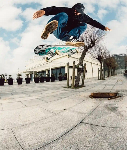 Lucas Puig Kickflip