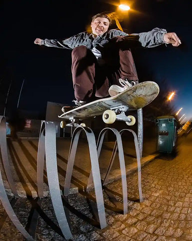 Plan d'action de skateboard Pontus Alv Polar