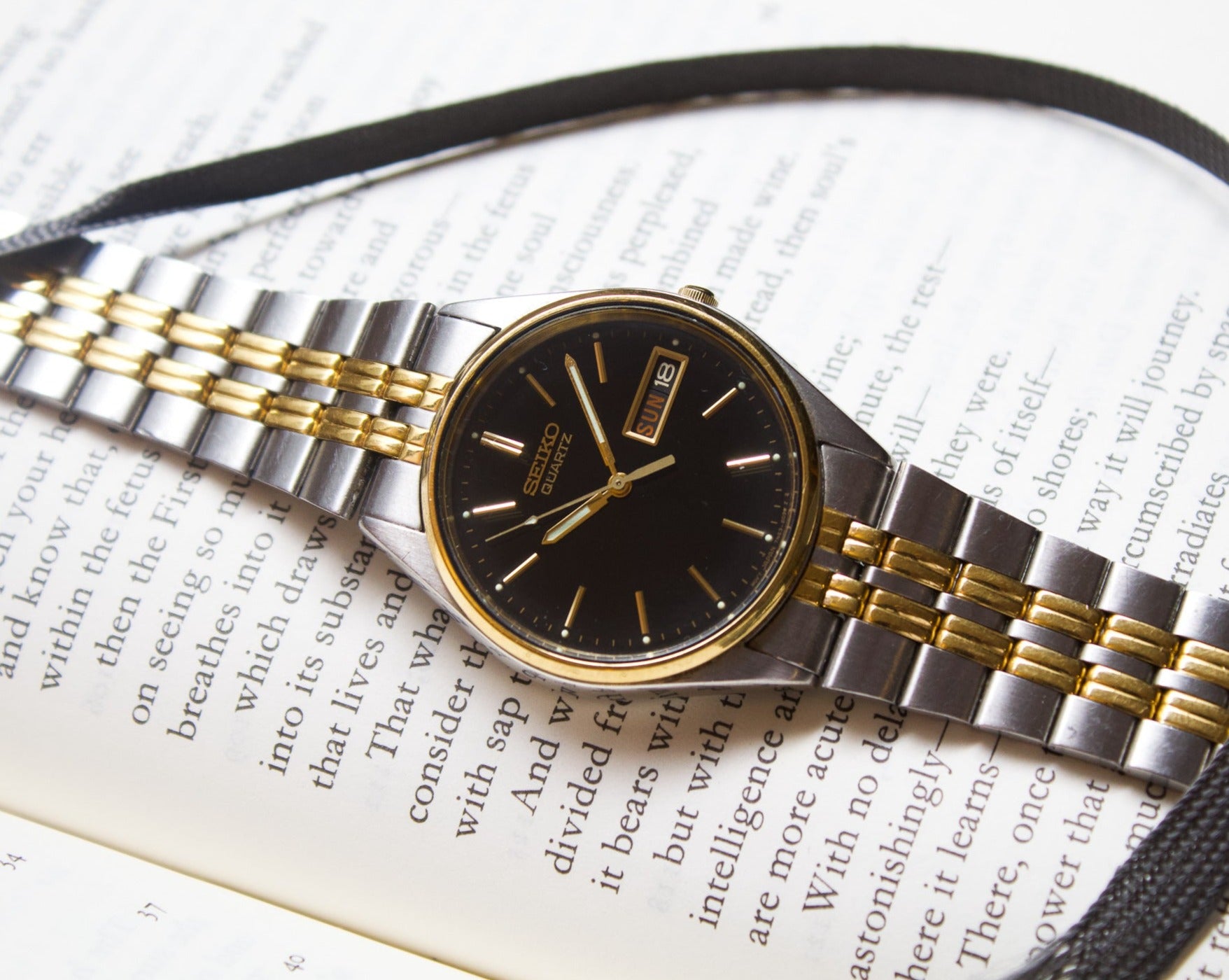 1980s Seiko Two Toned Quartz Men's Wrist-Watch – Mecalco & Co.
