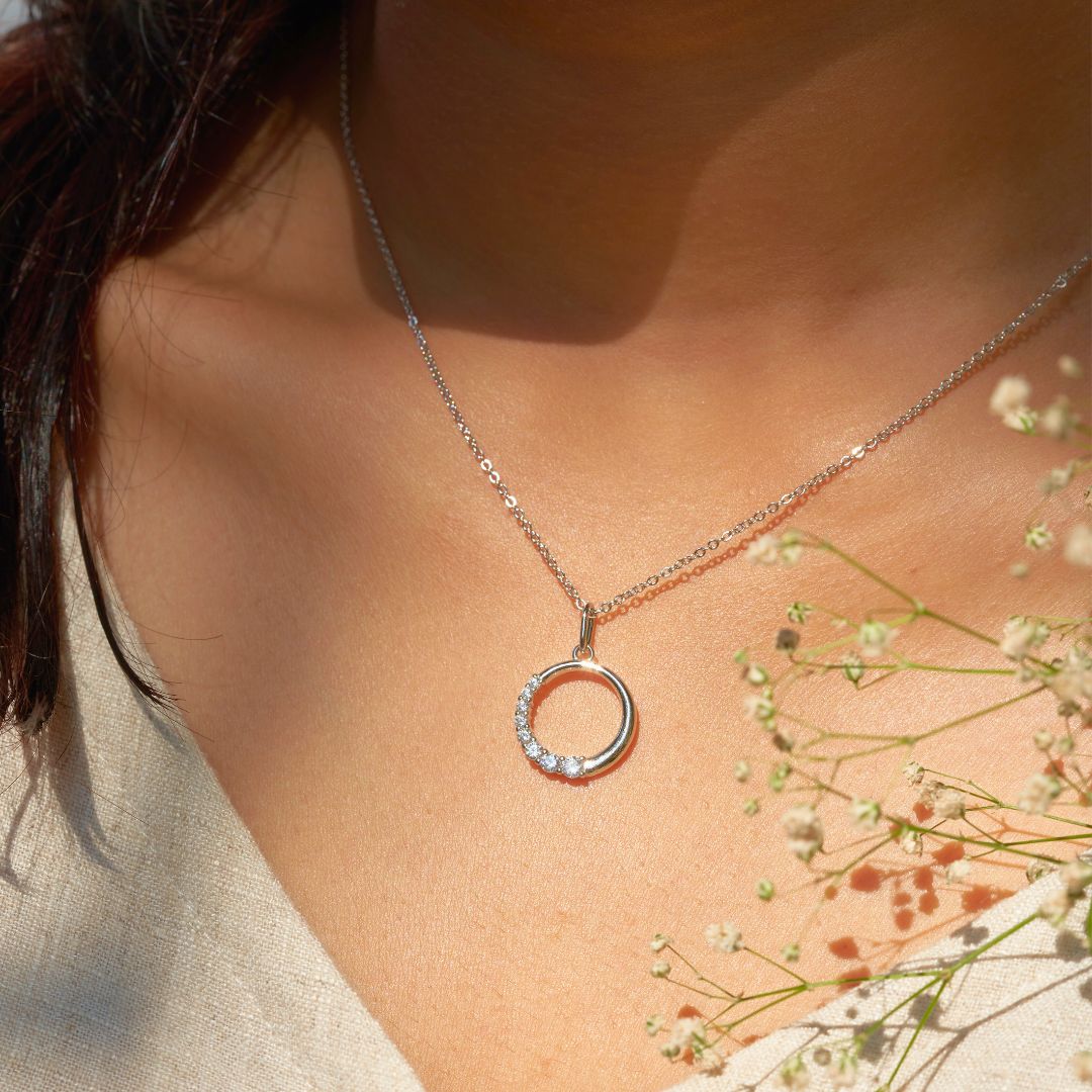 Moonshine Diamond Silver Necklace - Shinewine.co product image