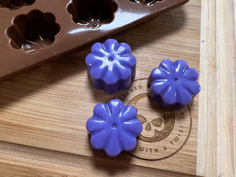 Flower Wax Melt Duo Silicone Mold – Designed with a Twist