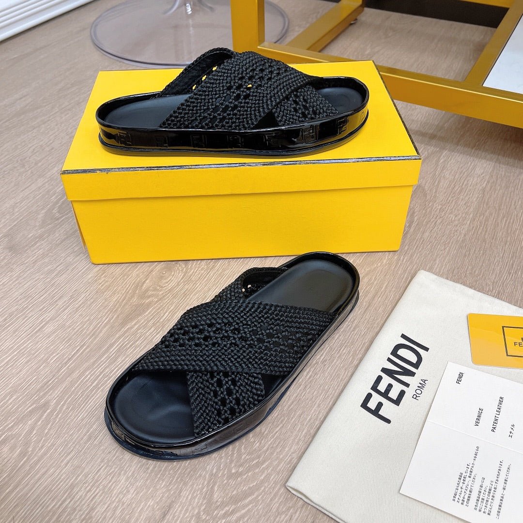 FENDI 2022 Popular Summer Women's Flats Men Slipper Sandals Shoes-24