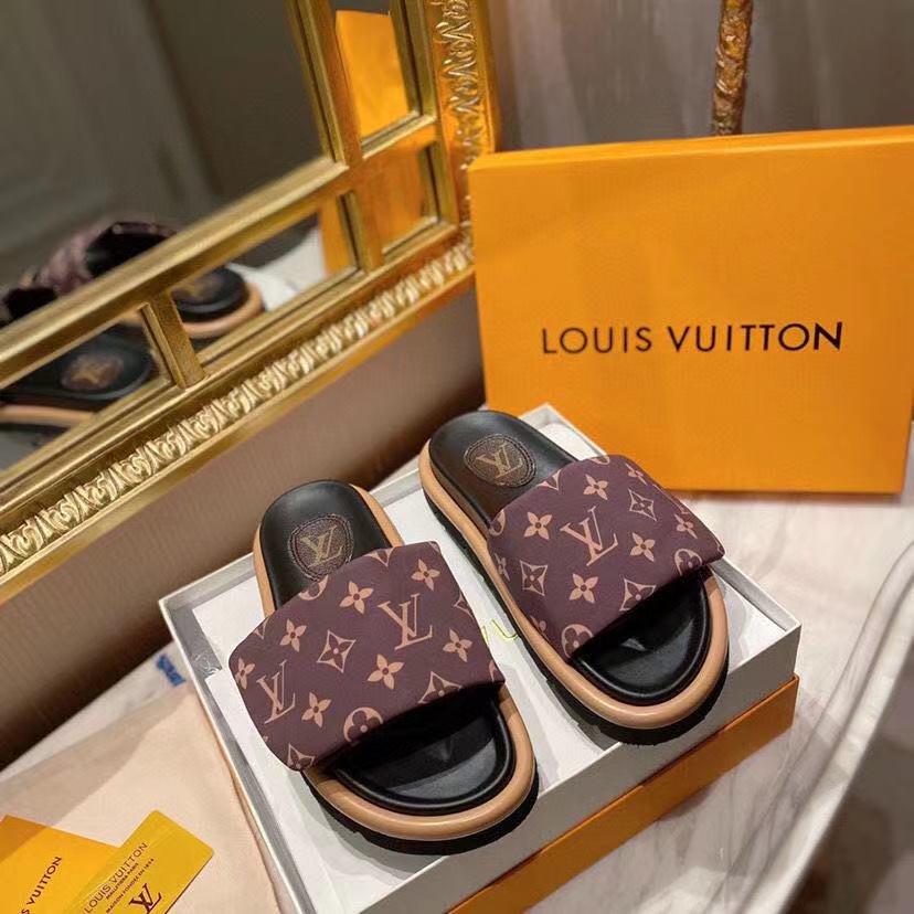 Louis Vuitton LV classic casual home beach sandals for men and w