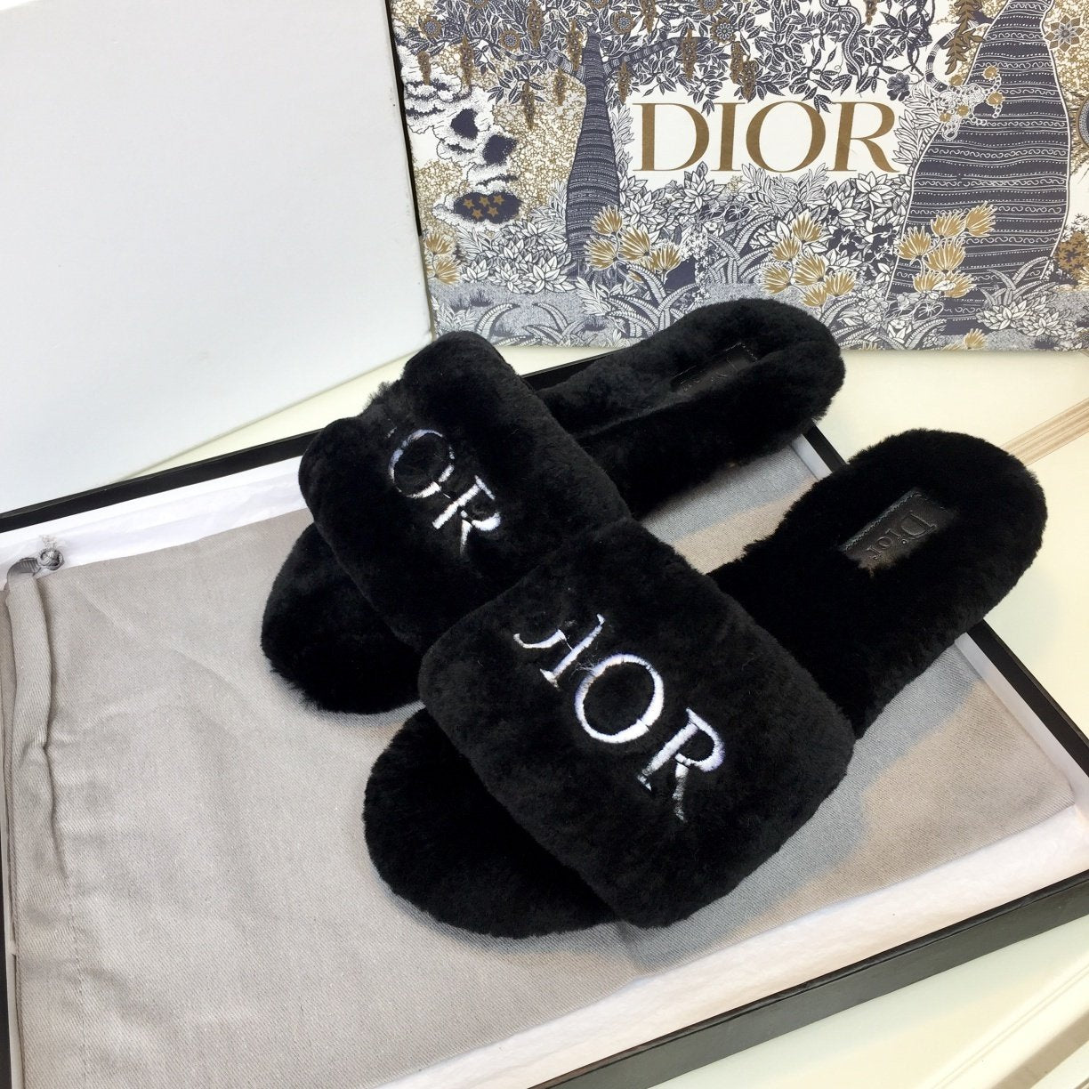 Dior's new fall / winter tow Wool slippers-2