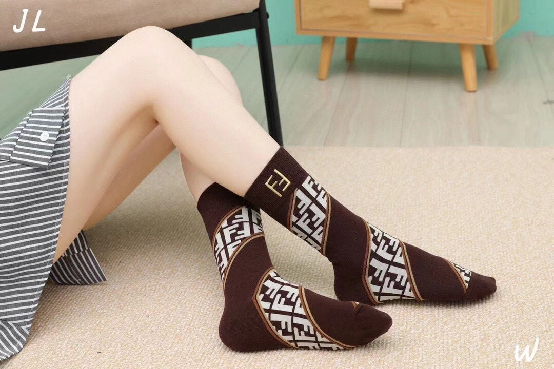 Fendi FF Pattern new classic mid tube socks, Women fashion tube socks,-41