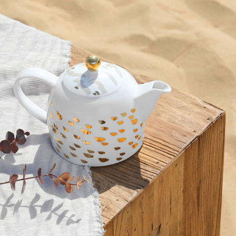 Dina fawakhiri x Silsal Joud Collection Arabic Calligraphy Teapot