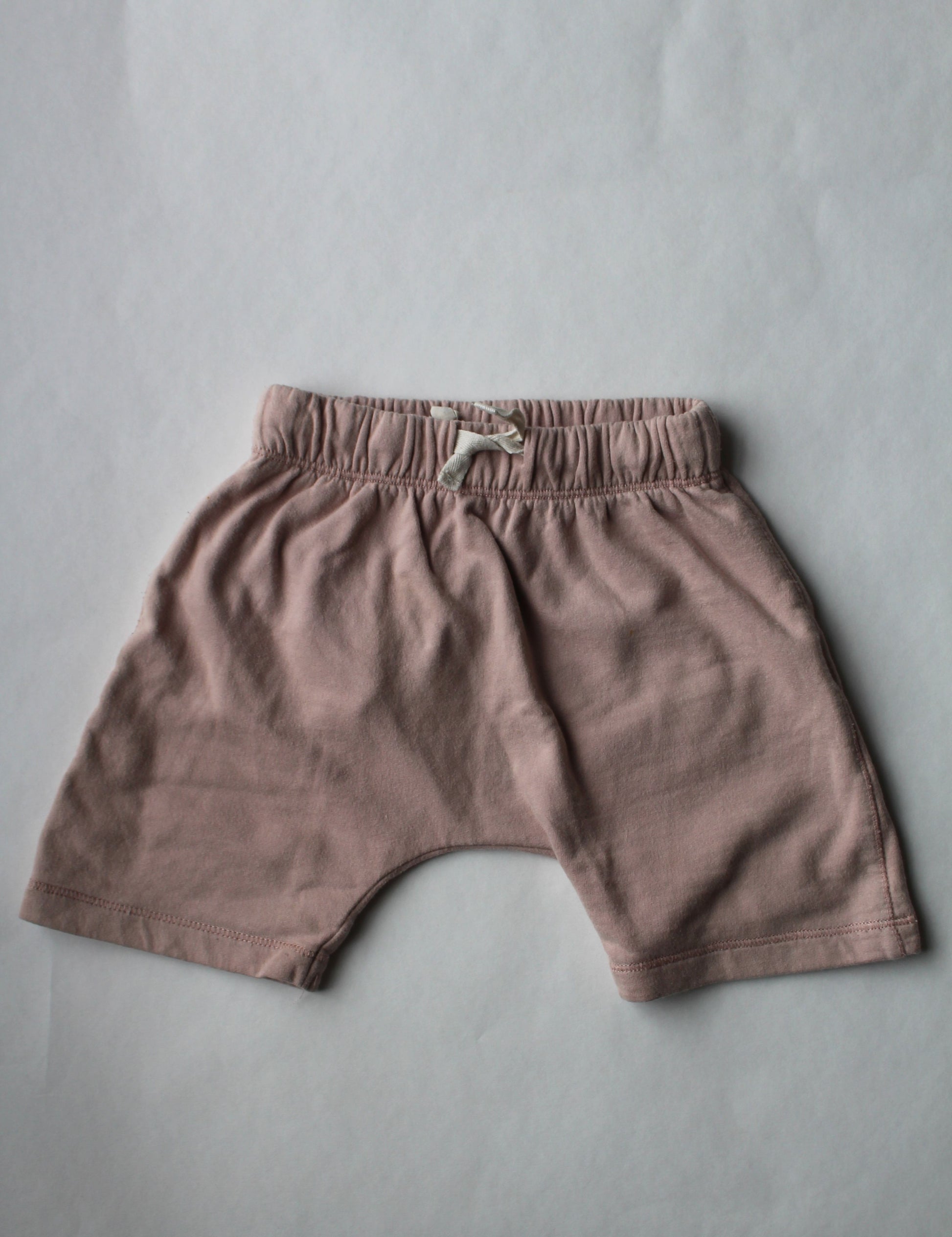 Pre-loved summer shorts from Grey Lable – Red Orka