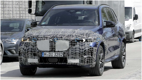 Spy shots: 2023 BMW X5 coming back with a new face!