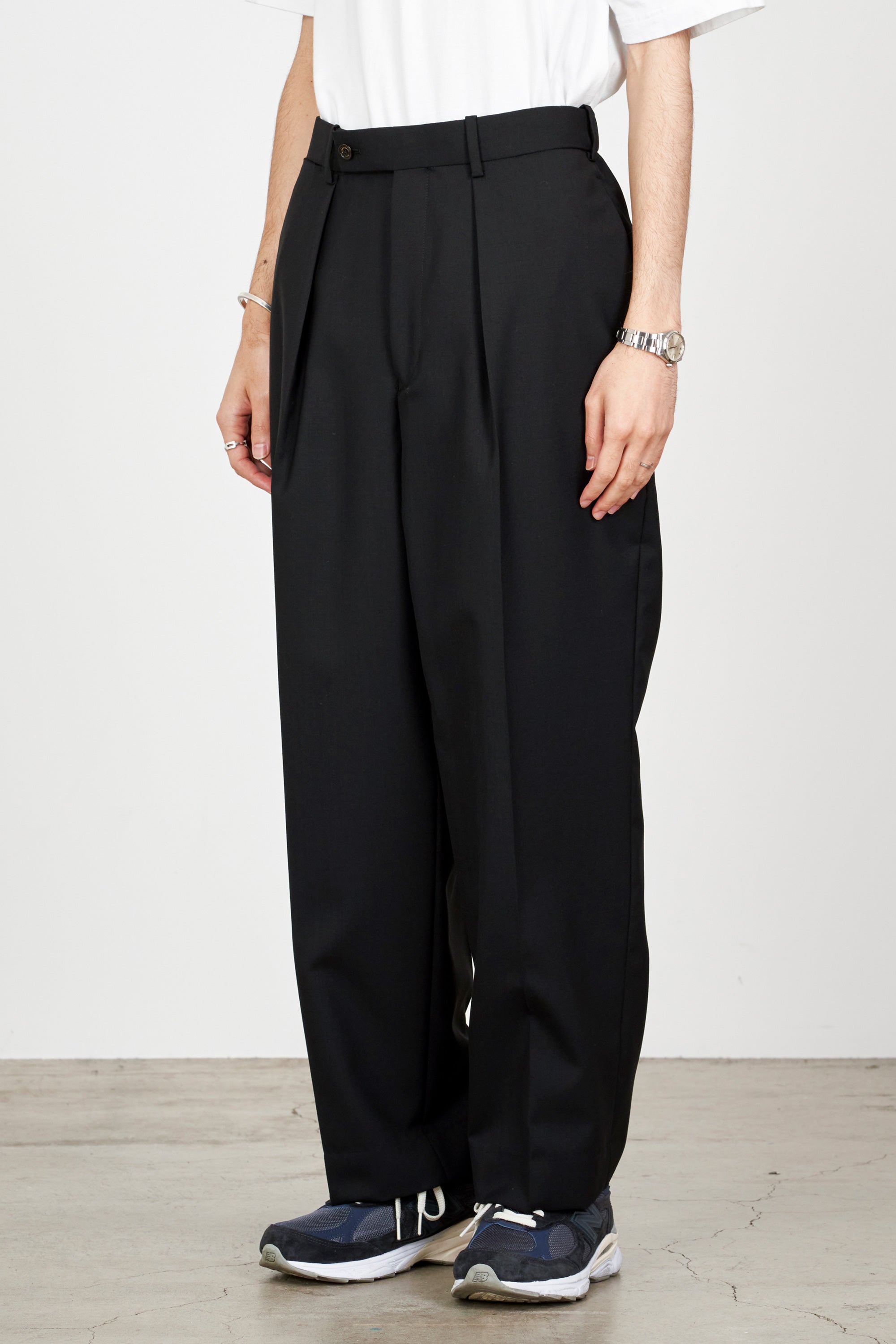 Organic Wool Tropical Classic Fit Trousers, Black – MARKAWARE