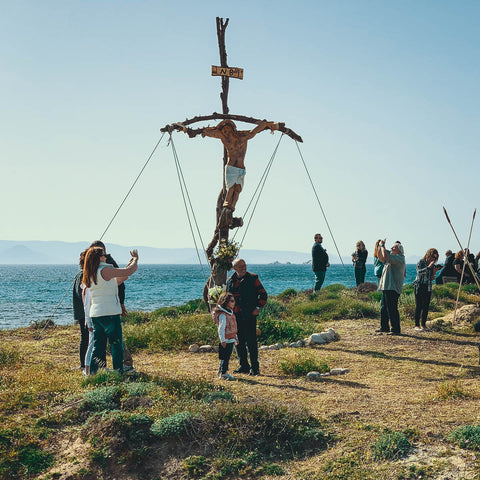 La cerimonia del Venerdì santo a Kastraki a Naxos