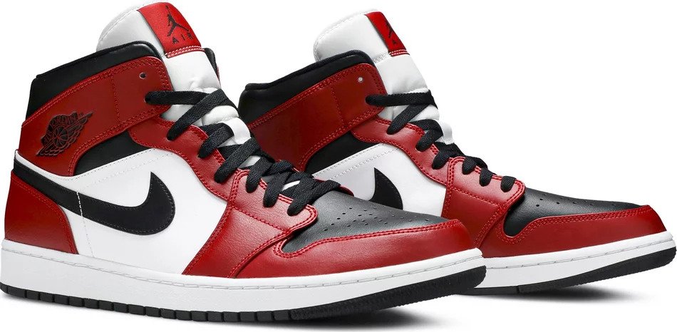 chicago jordan 1 mid black toe