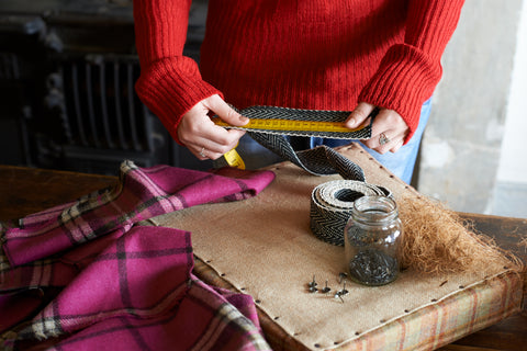 Measuring process for Upholstery - using Tacura tape measure