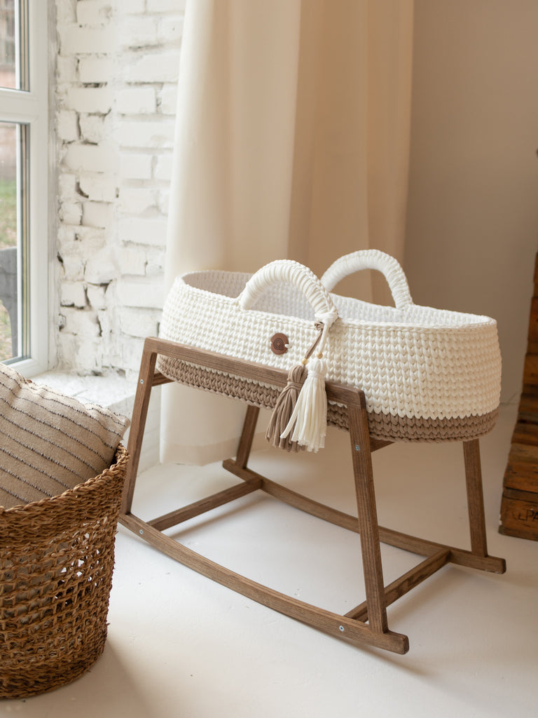 Beds & Accessories - XL Baby Moses Basket with Round Hood
