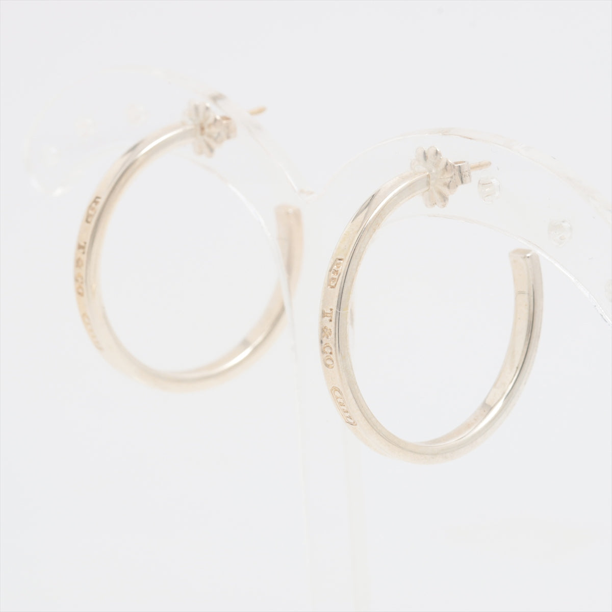 新品・未使用TIFFANY\u0026Co.1837 フープピアス シルバー︎゜