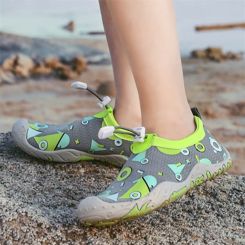 Chaussures de plage enfant Grise avec motifs