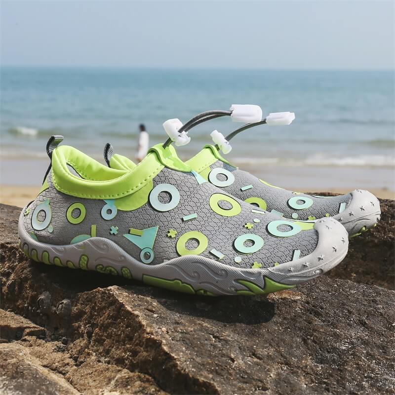 Chaussures de plage enfant Grise avec motifs