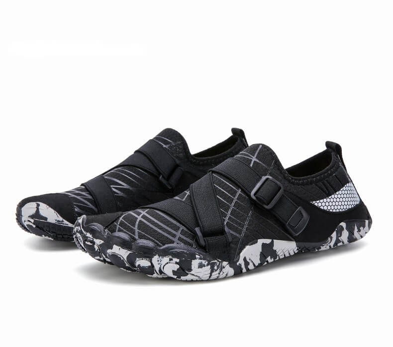 Chaussures d'eau Aqualice Noir de chez Aquashoes