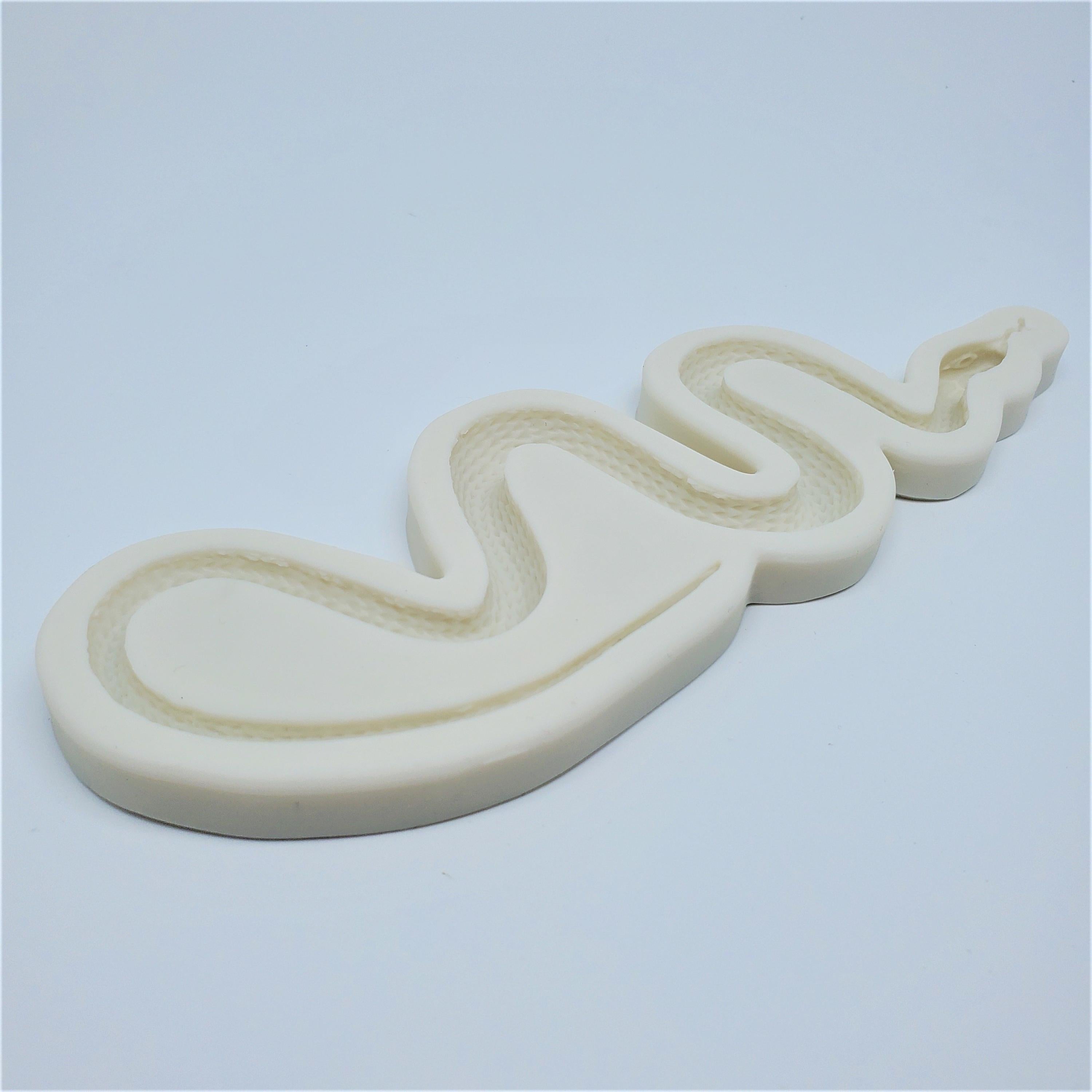 JX-LCLYL 4x Silicone Magic Bake Snakes Create Chape Nonstick Tray Baking  Mould Cake Mold - AliExpress