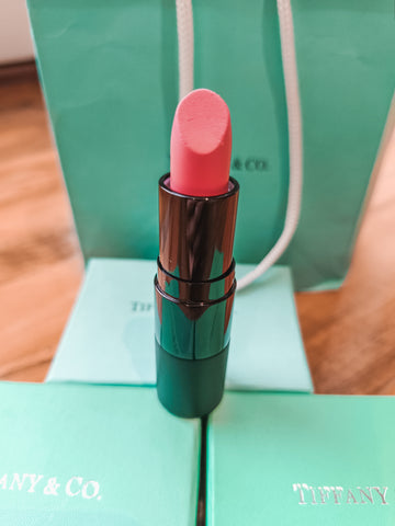 What is a Cruelty-free Version of Audrey Hepburn's Breakfast at Tiffany's Lipstick?